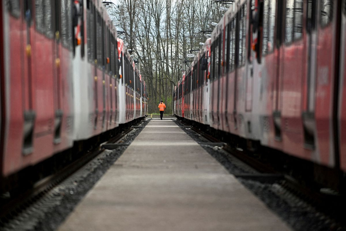 Largest Strike In Decades Brings Germany To A Standstill 31316