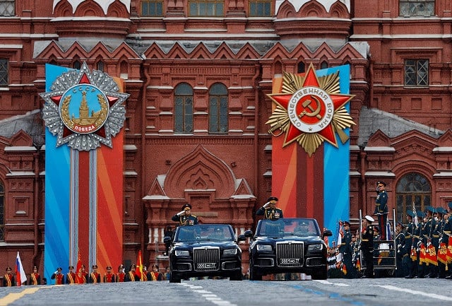 IN PICTURES Russia Commemorates Victory Day With Military Parade 50224