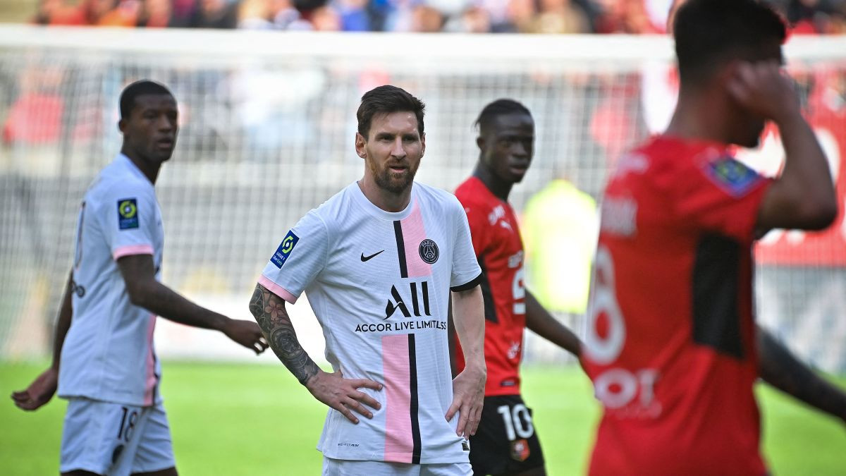 Messi Suffers First PSG Defeat 7273