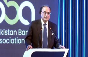Aurangzeb Announces Establishment Of Dedicated SME Finance Task Force 76726